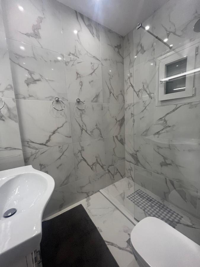 White Apartment Афины Экстерьер фото