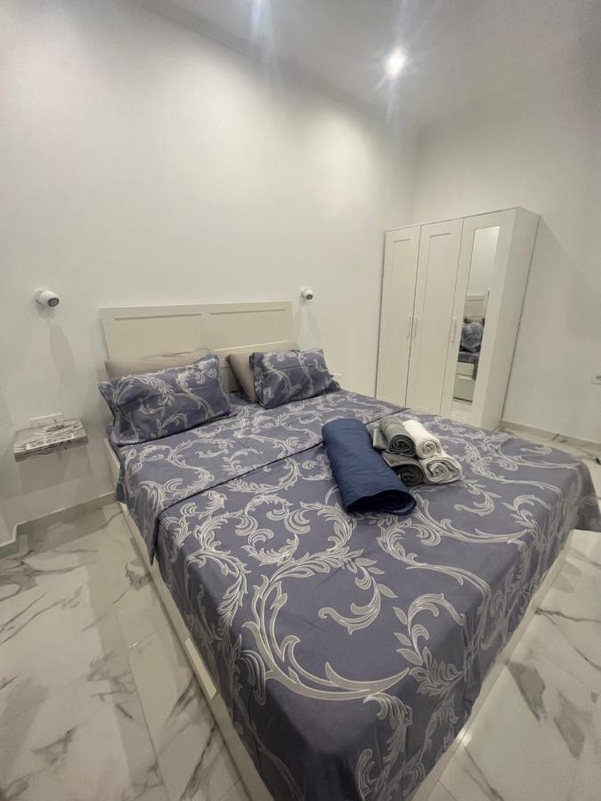 White Apartment Афины Экстерьер фото