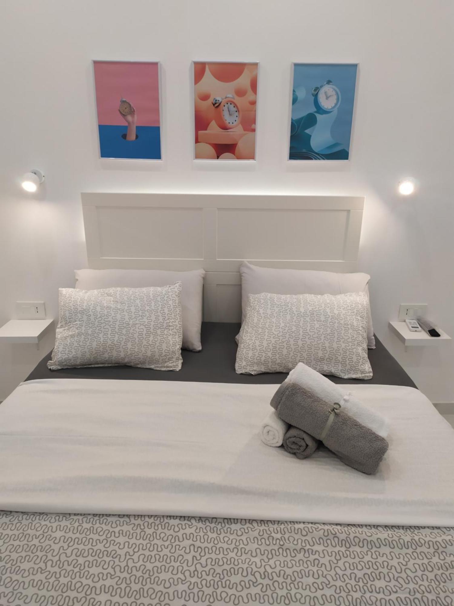 White Apartment Афины Экстерьер фото