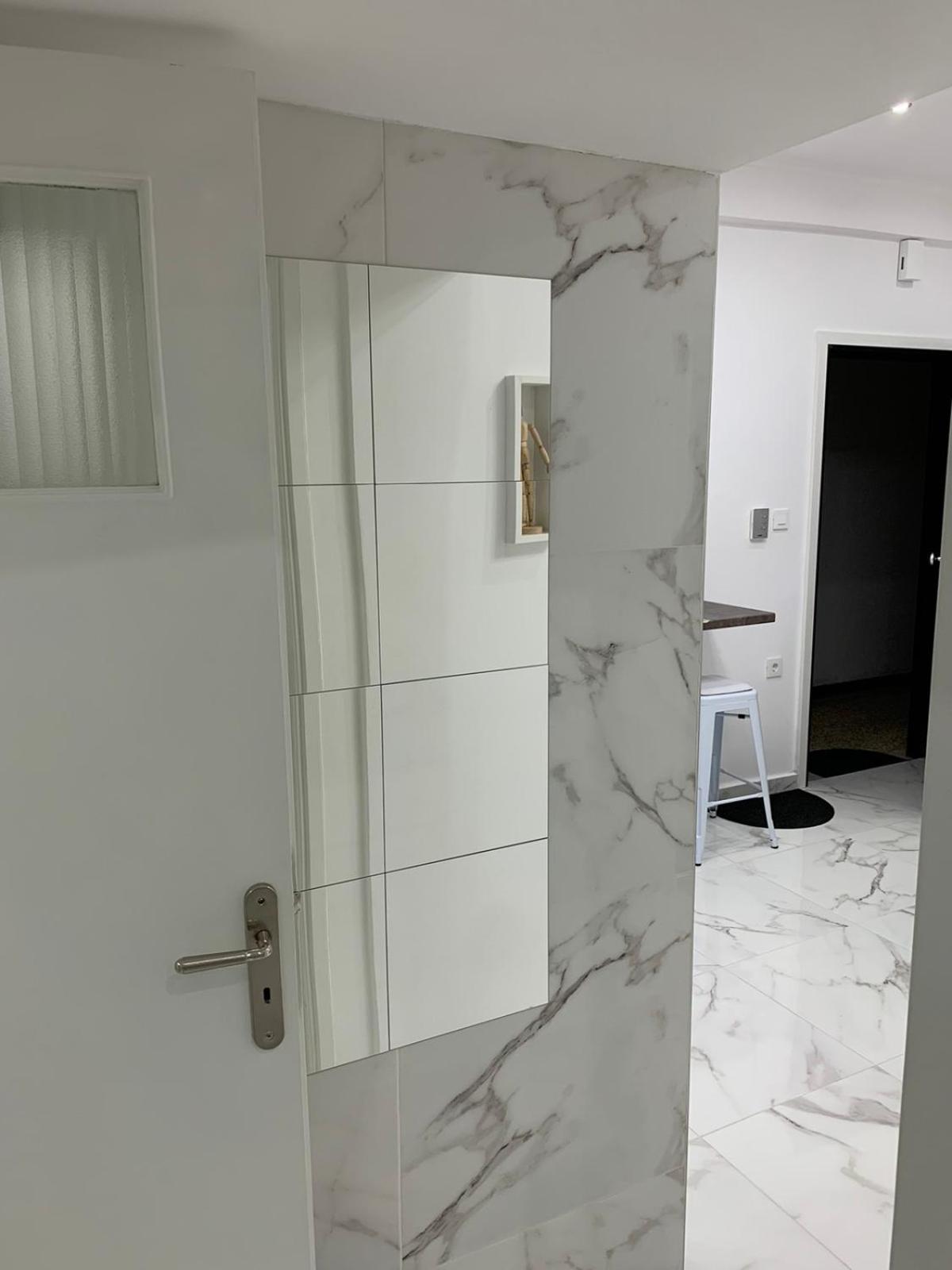 White Apartment Афины Экстерьер фото